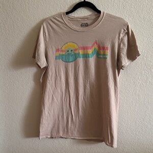 Star Wars Beige Grogu Graphic Tee Shirt Top Size Medium